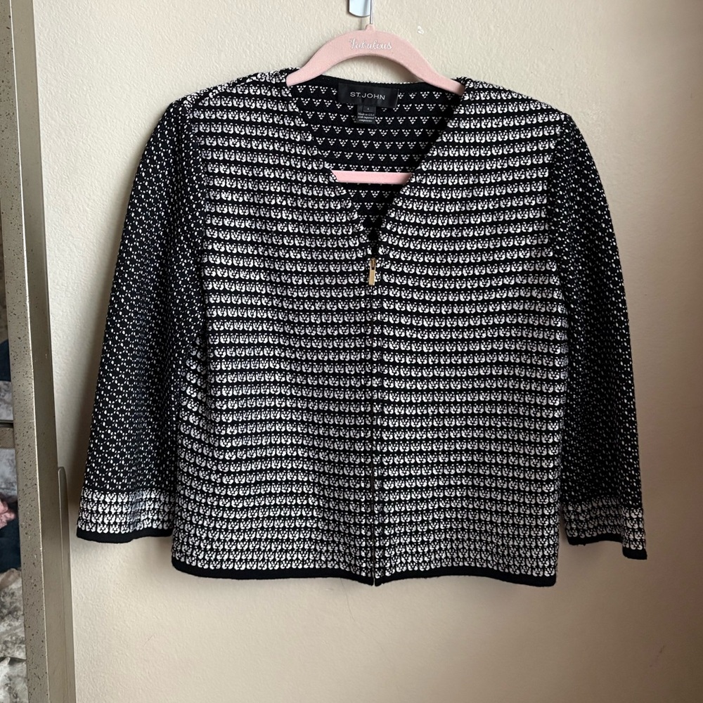 St. John Black/White Zippered Sweater